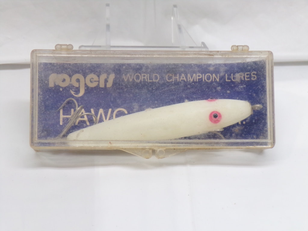 Vintage 3 3/4 wooden C.C.B. Co. Injured Minnow fishing lure with glass  eyes - AAA Auction and Realty