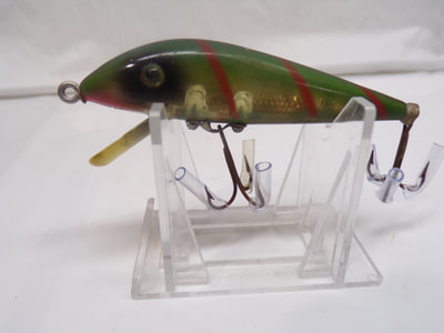 NFLCC (Vintage Lure Collectors) - This Johnson Automatic Striker Minnow  will be auctioned off this weekend at Lang's Auction. Click here:   Made in 1935, this bait hails from Chicago, IL and